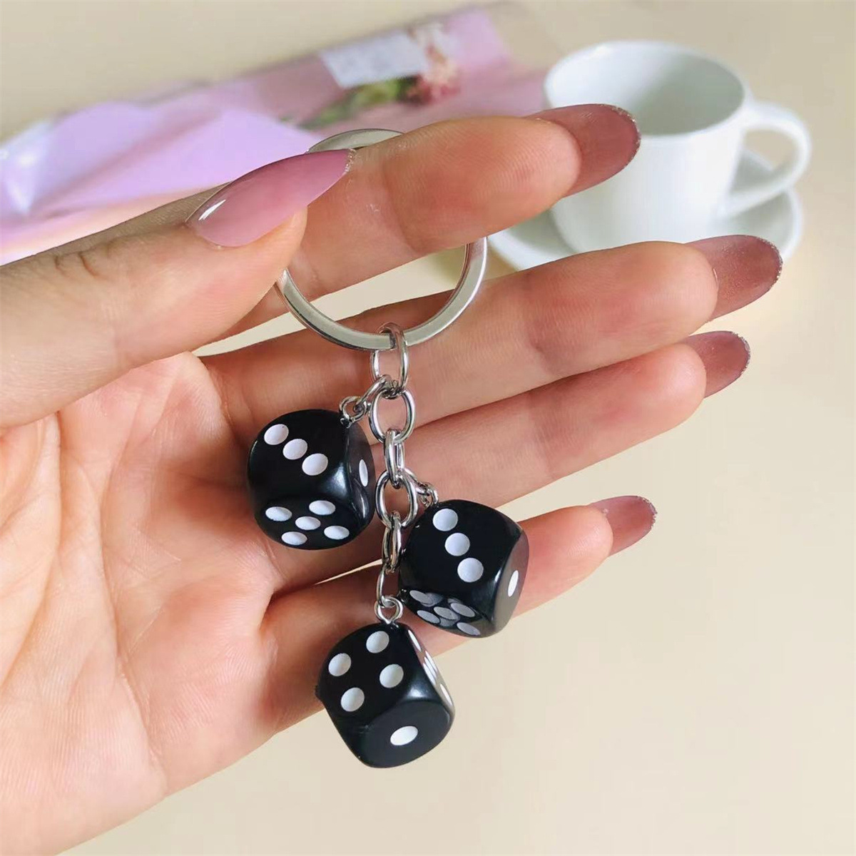 Gaming Accessories Men - Lindo llavero de dados 3D para